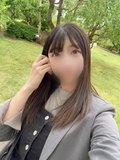 せりな